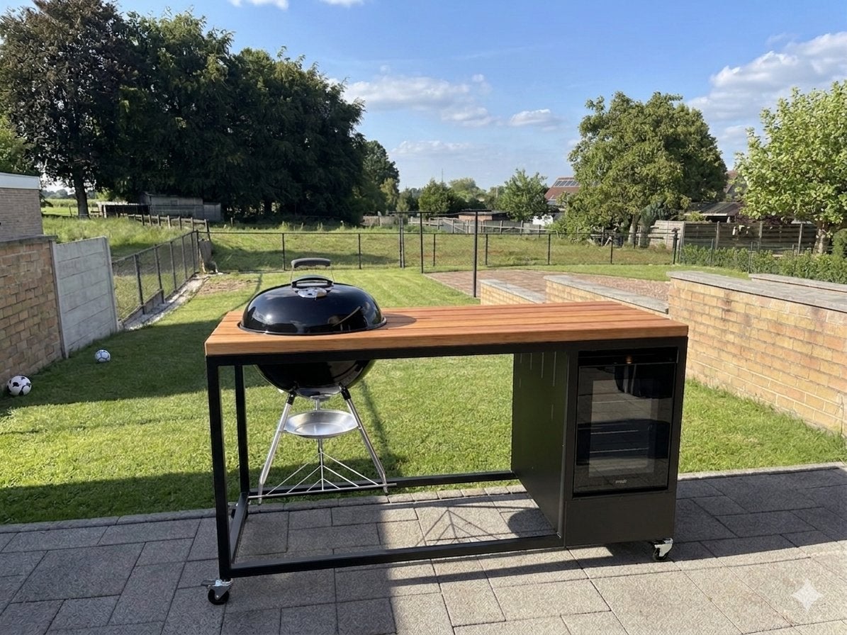 BBQ tafel met ingewerkte weber bbq en mini bar, Tuin en Terras, Ophalen, Nieuw, Houtskool, Vrijstaand