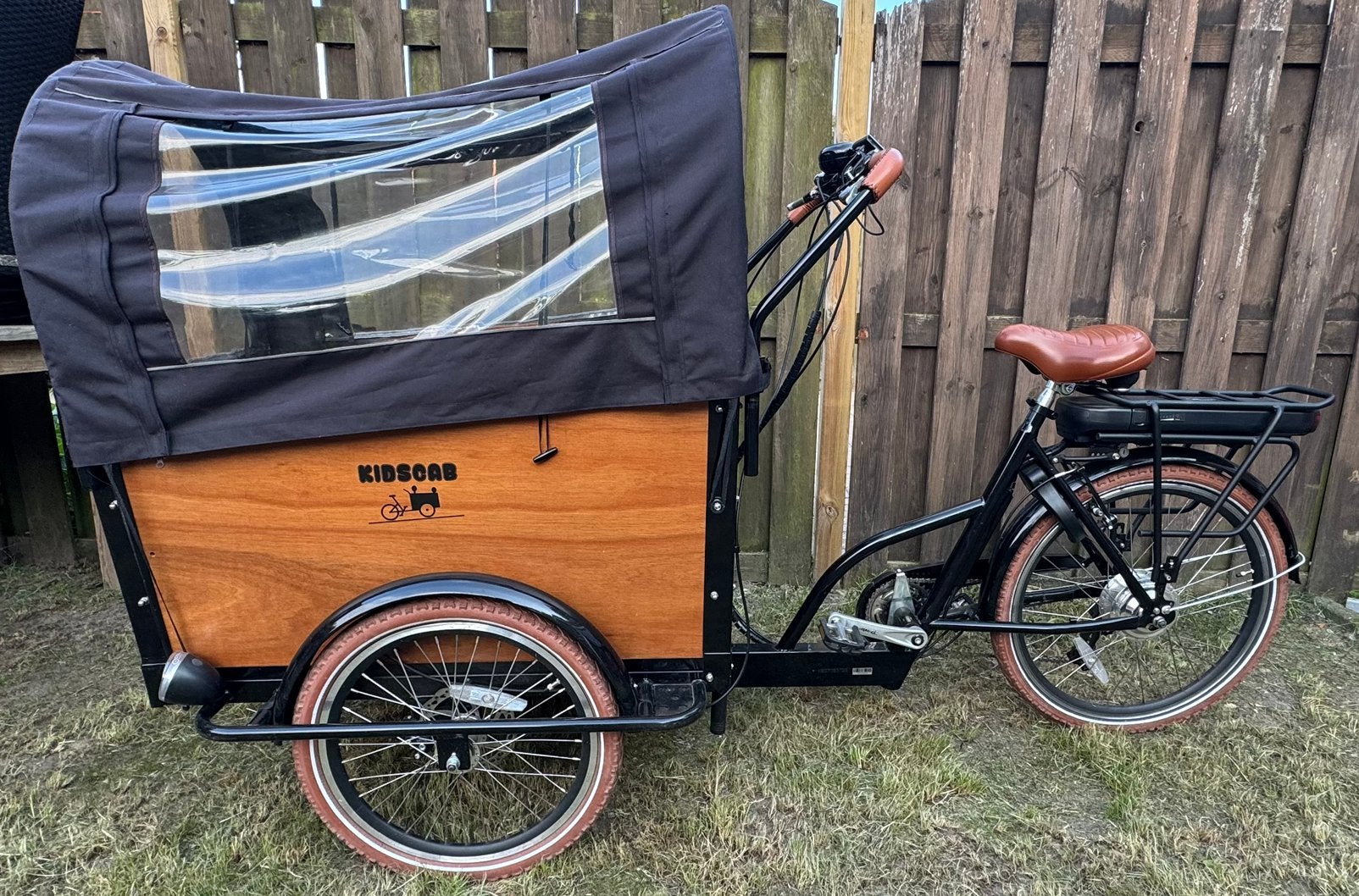 KidsCab elektrische bakfiets, Fietsen en Brommers, 4 kinderen of meer, Gebruikt, Huif, Ophalen