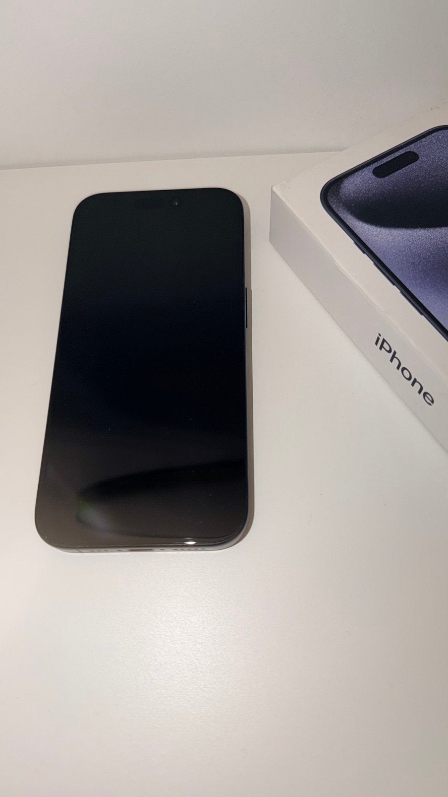 iPhone 15 Pro 128GB — Zeer goede staat (doos + 2 hoesjes), Telecommunicatie, Ophalen, 128 GB, Zo goed als nieuw, 91 %