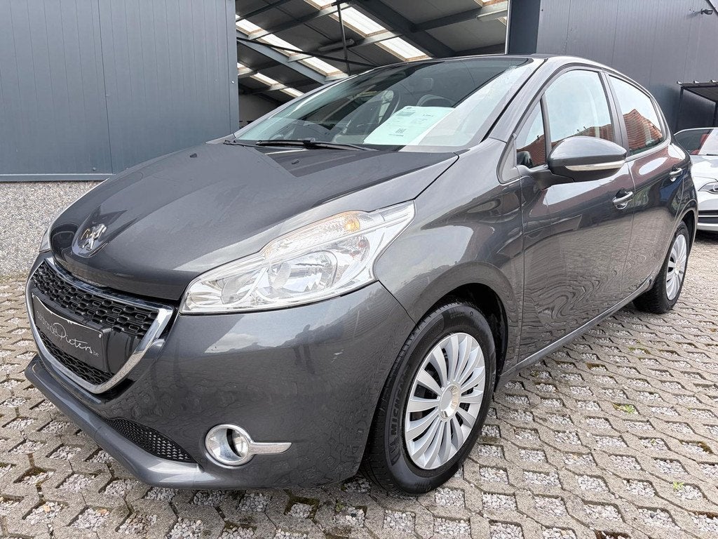 Peugeot 208 Benzine - Navigatie/cruise/Gereviseerde motor, Auto's, Voorwielaandrijving, Euro 5, Stof, Zwart