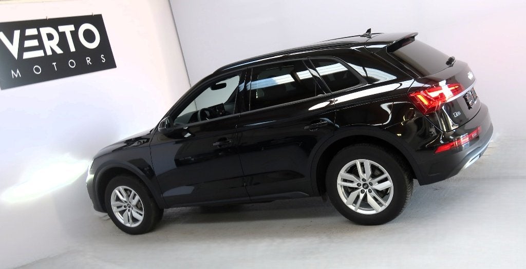 Audi Q5 40TFSI Quattro S-Tronic, Auto's, Dealer onderhouden, Stof, 4 cilinders, Zwart
