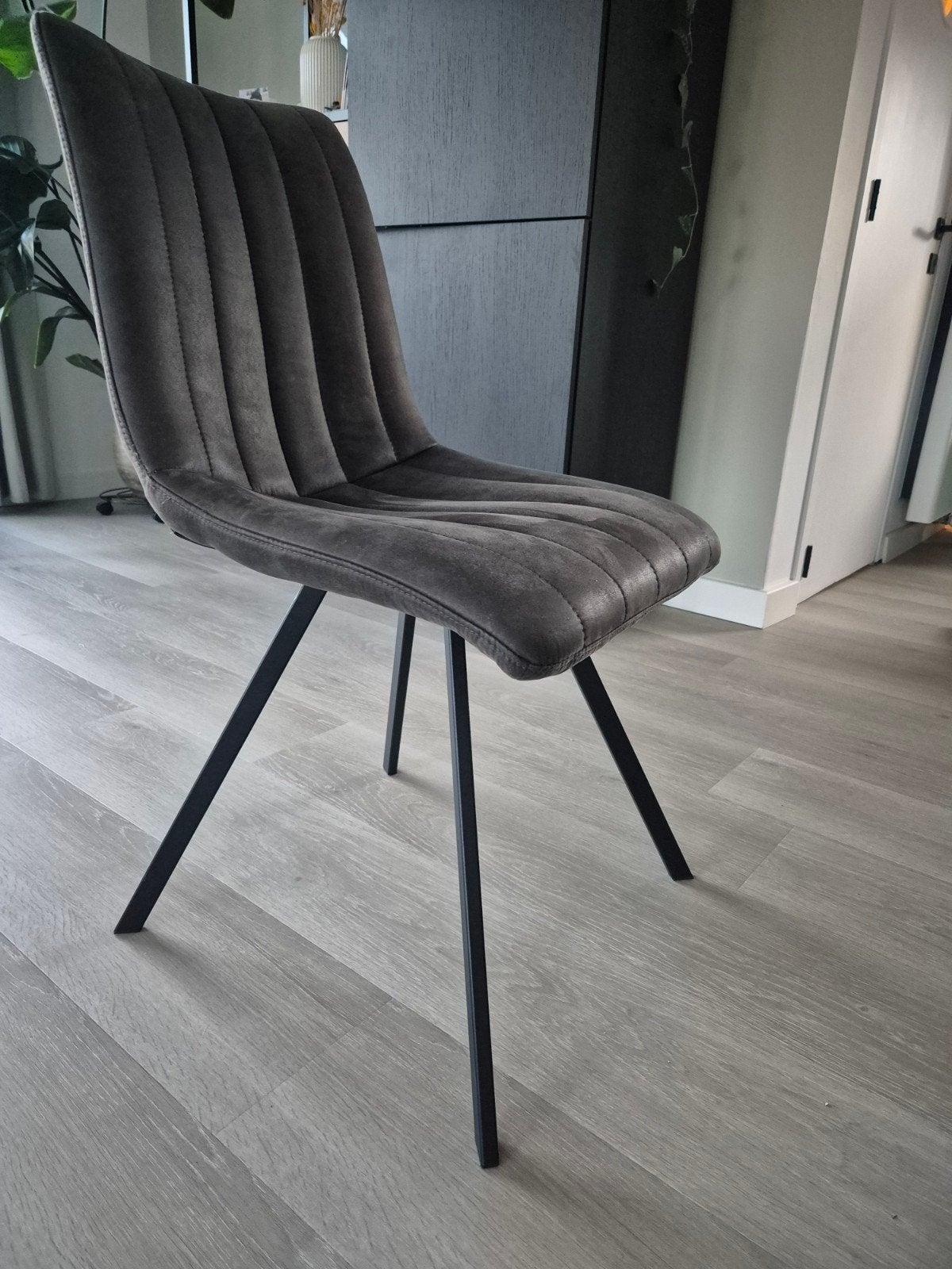 Set van 8 suède eetkamerstoelen, Ophalen
