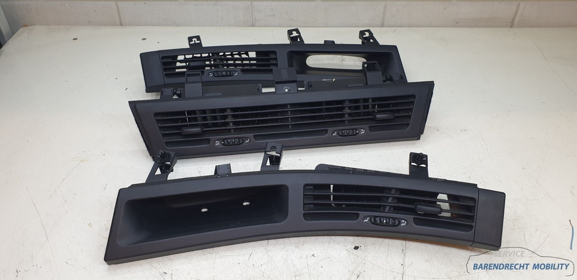 Grilles d'a ration d'avantime Renault compl tes, d'origine e, Renault Group, Contact.group@renault.com, Renault, Utilisé