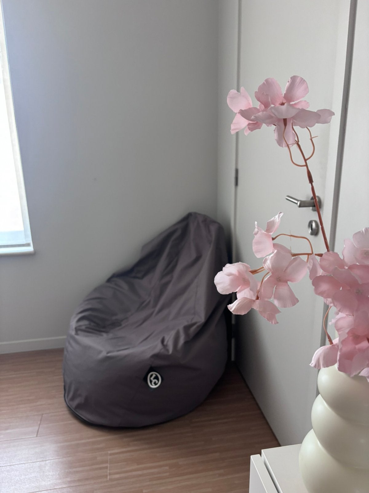 2 zitzakken: roze en taupe - uitstekende staat, Huis en Inrichting, Zitzakken, Ophalen, Zo goed als nieuw, Overige kleuren