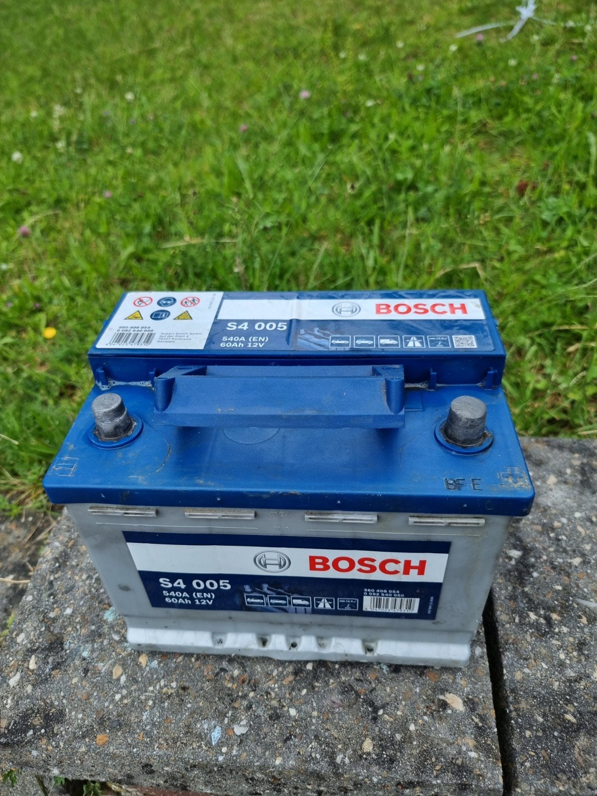 Bosch batterij 12V 60Ah werkt perfect in Nieuwe staat, Autos : Pièces & Accessoires, Enlèvement