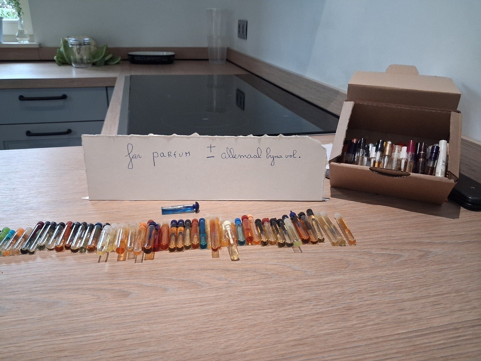 Parfums allemaal verschillende., Enlèvement