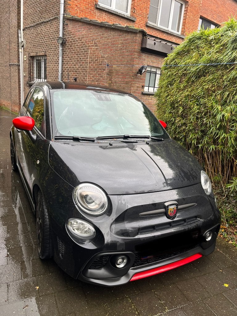 Abarth 595 Competizione 1.4T/Alcantara/CarPlay, Auto's, Abarth, Voorwielaandrijving, Alcantara, Zwart, USB