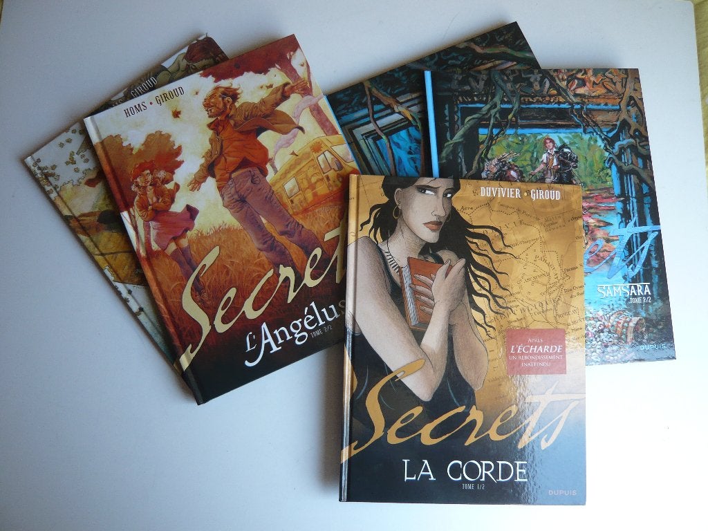 Bd SECRETS  5 albums (EO état neuf) de GIROUD, Ophalen of Verzenden, Zo goed als nieuw, Meerdere stripboeken, HOMS / GIROUD / FAURE ...