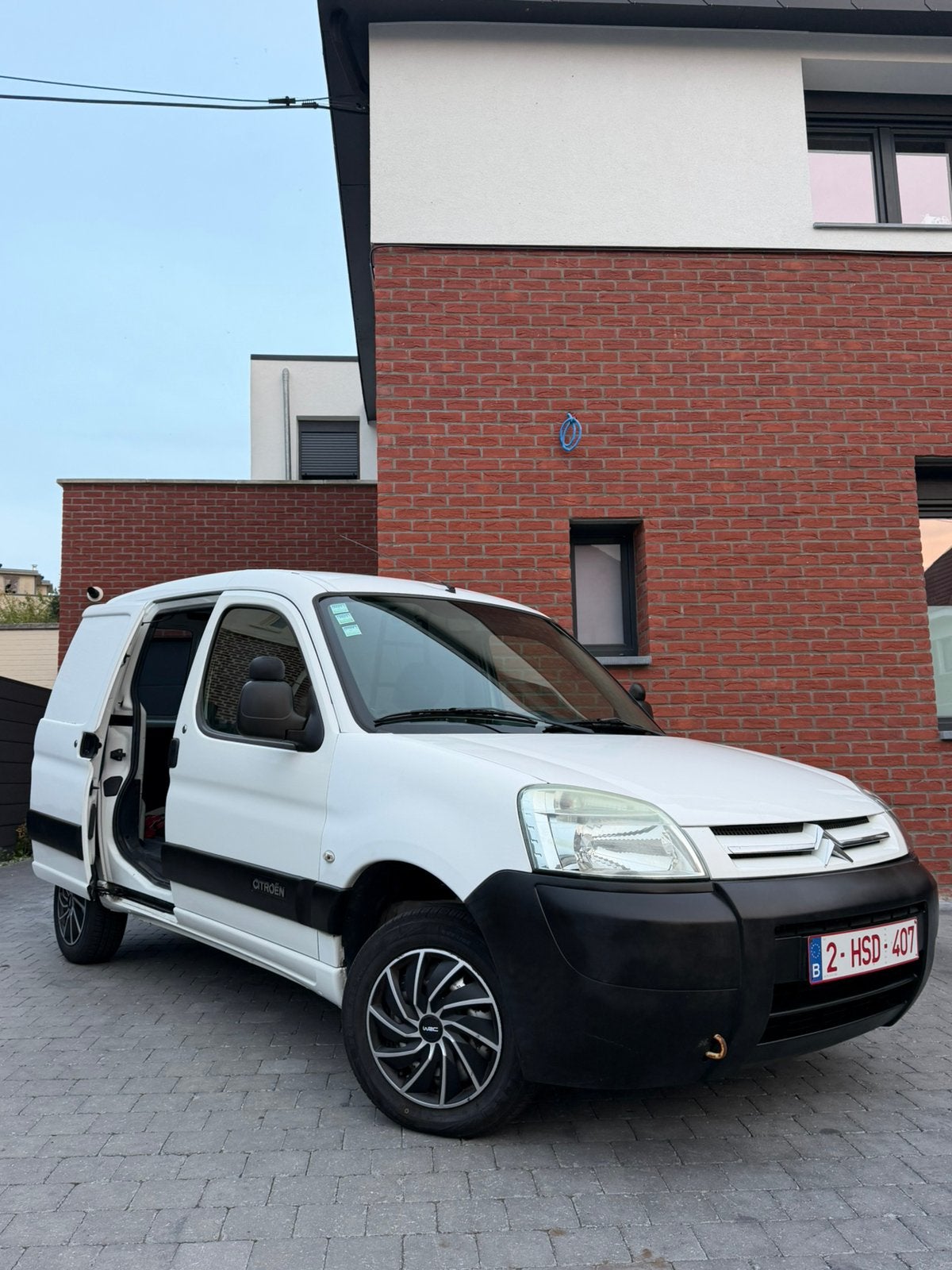 Citroen berlingo 2011 1.6HDI keuring ok, Auto's, Voorwielaandrijving, Stof, 4 cilinders, Wit