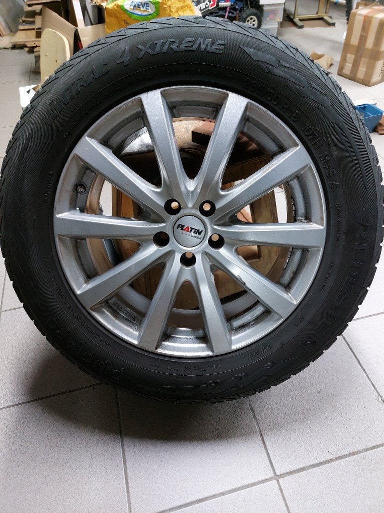 winterbanden Volvo xc60, Auto-onderdelen, Banden en Velgen, Ophalen, 18 inch, Gebruikt, Banden en Velgen
