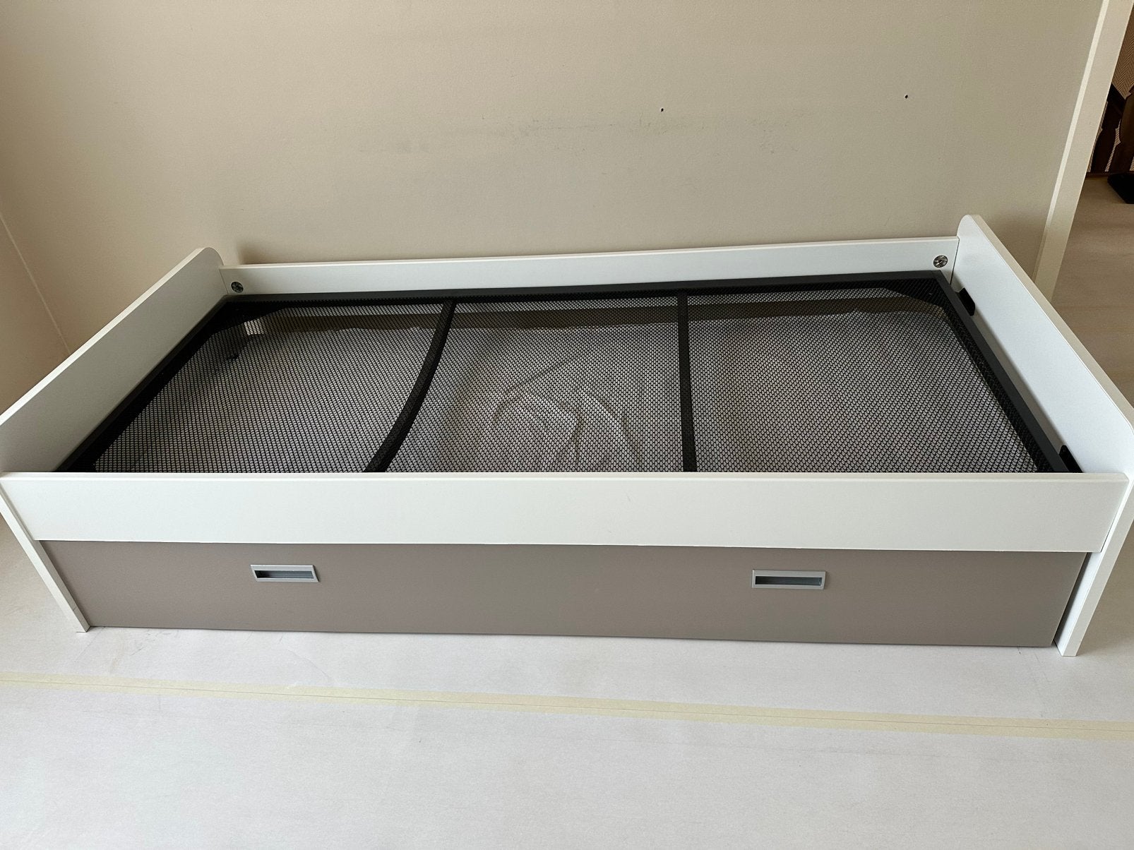Eenpersoonsbed met extra bed in lade in hoogte verstelbaar, Huis en Inrichting, Ophalen, 90 cm, Eenpersoons, Wit