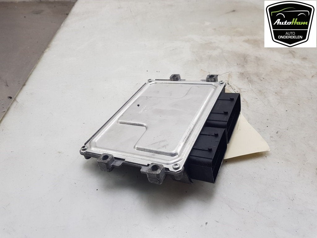 COMPUTER MOTOR Peugeot 208 II (UB / UH / UP) (01-2019/-), Gebruikt, Continental AG, Peugeot, Continental-Plaza 1
30175  Hannover, DE