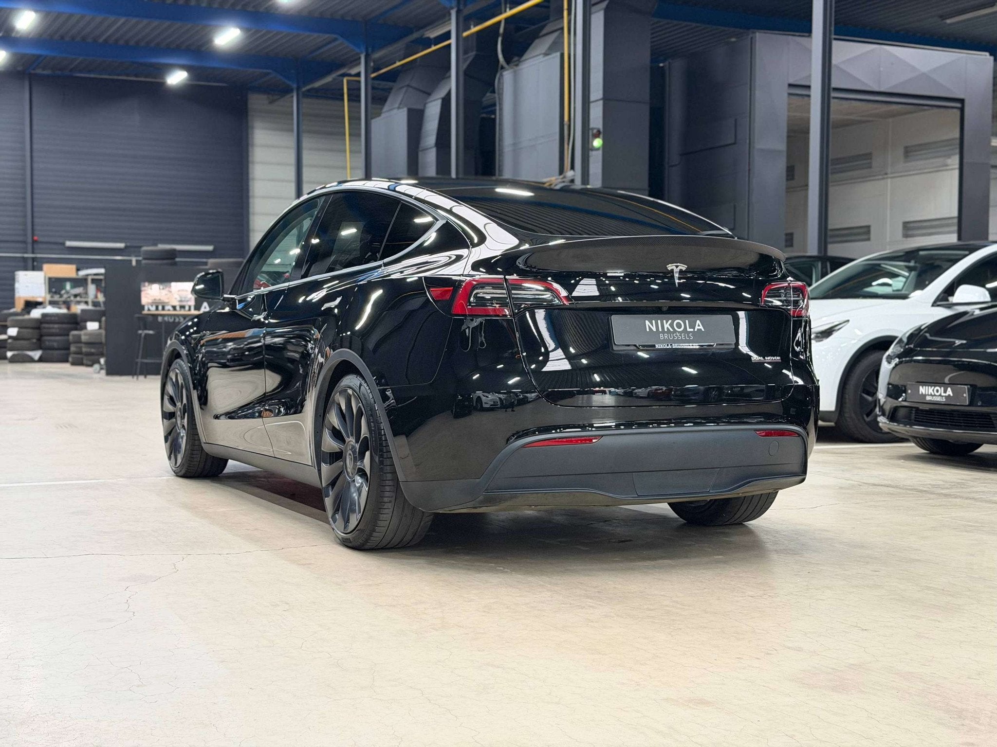 Tesla Model Y PERFORMANCE - RED BRAKES - AUTOPILOT ACTIVE -, Autos, Cuir, Cruise Control, Noir, 5 portes