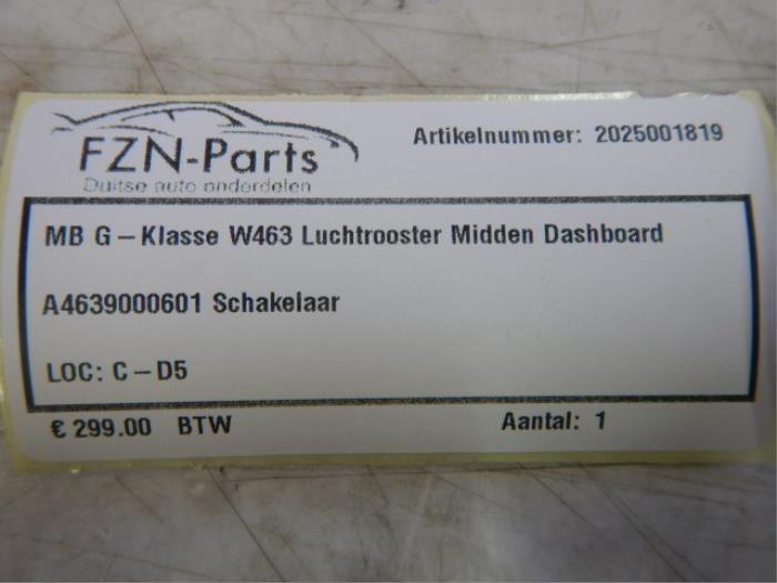Luchtrooster Dashboard Mercedes G-Klasse (22735894), Auto-onderdelen, Dashboard en Schakelaars, Gebruikt, Ophalen of Verzenden