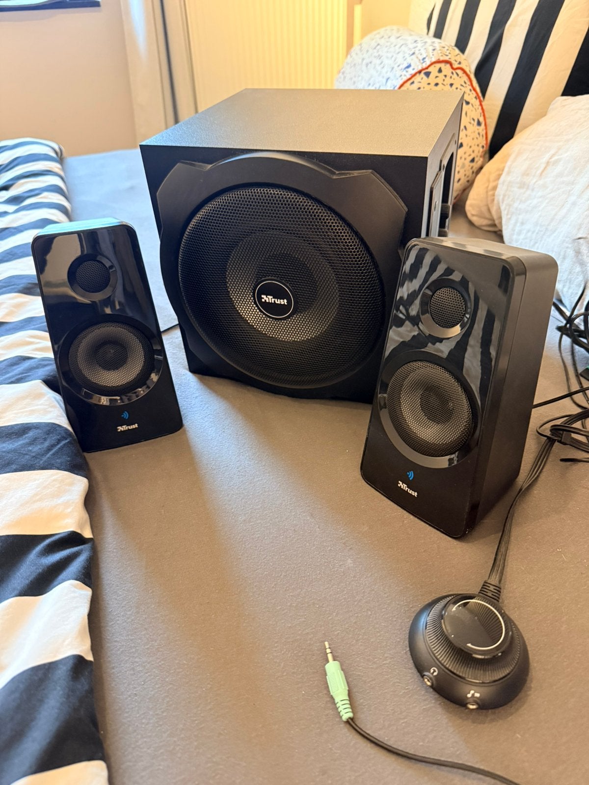 Trust speaker + bass 2.1 (bluetooh edition), Ophalen of Verzenden, Zo goed als nieuw, Audiokanaal 2.1