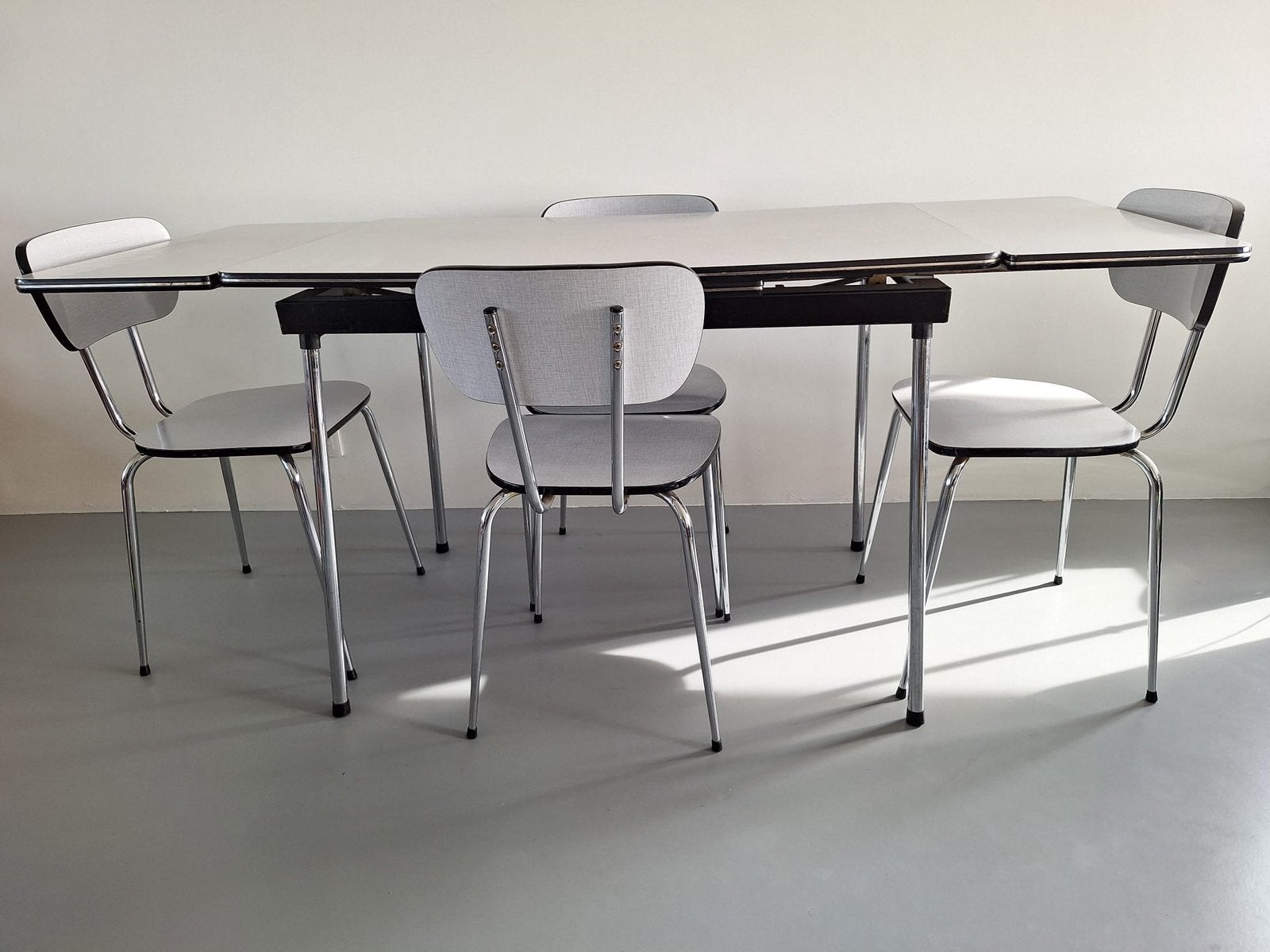 Table gigogne vintage, Enlèvement, Comme neuf