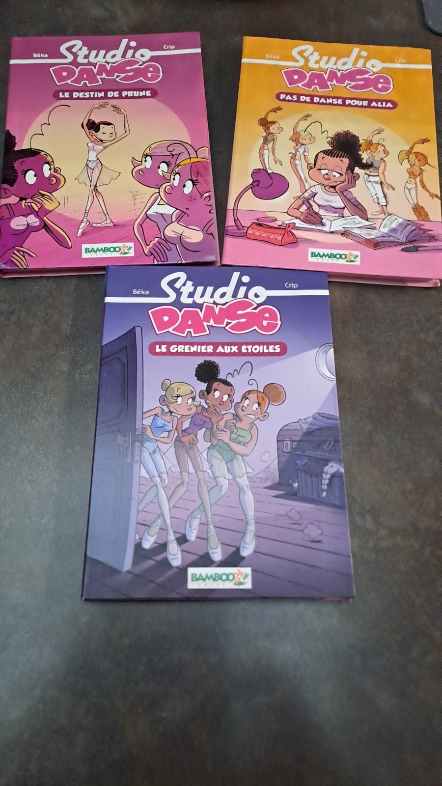 livres  poches Studio danse tome 1,2,4, Livres, Enlèvement