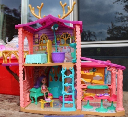 Enchantimals Hertenhuisje met Danessa Hert en Sprint, Kinderen en Baby's, Speelgoed | Poppenhuizen, Zo goed als nieuw, Poppenhuis