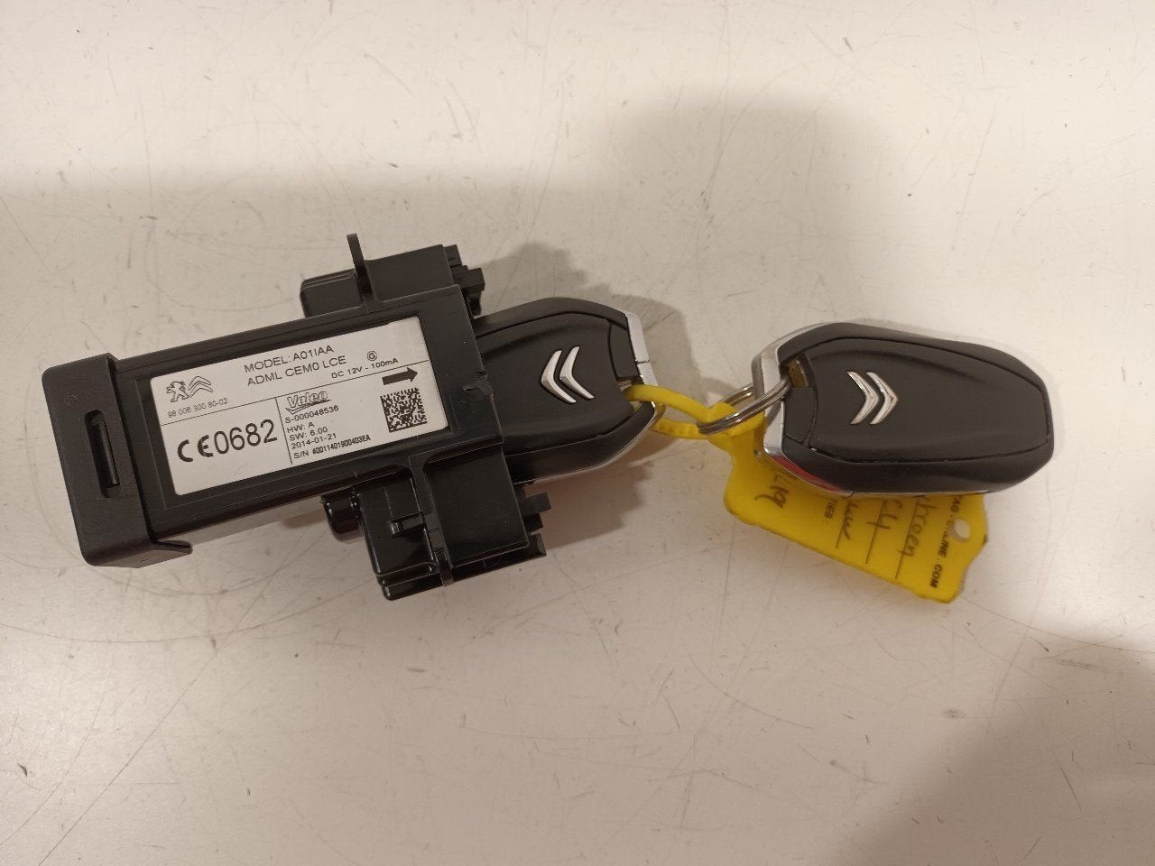 Contactslot + sleutel Citroën C4, Onderdelen@venauto.nl, Van der Ven Autorecycling B.V., Ettenseweg 76, 4706 PB Roosendaal, The Netherlands