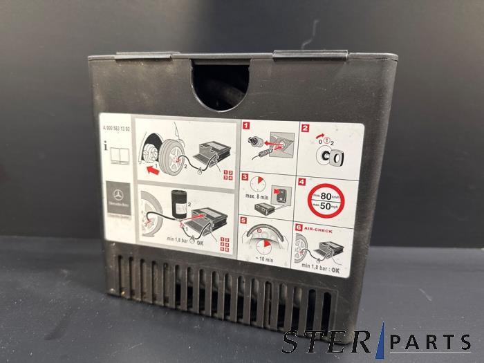Pompe pneumatiques d'un Mercedes Vito, Autos : Pièces & Accessoires, 3 mois de garantie, Utilisé, -, -