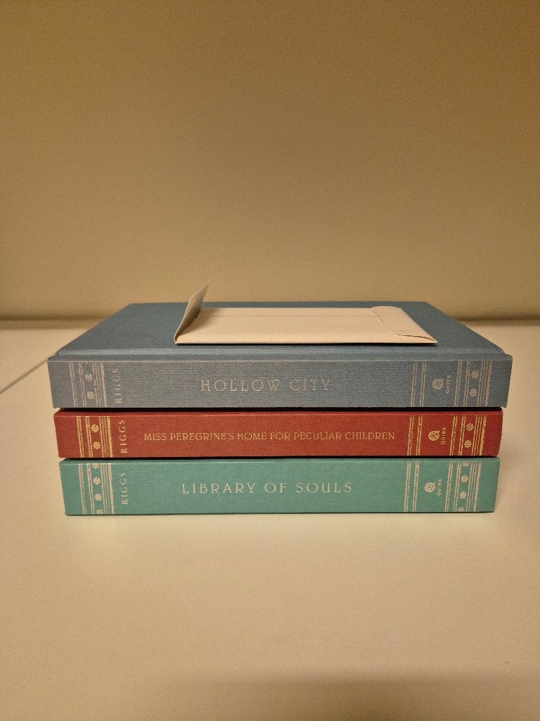 Miss Peregrine's Home for Peculiar Children trilogie, Boeken, Ophalen, Zo goed als nieuw