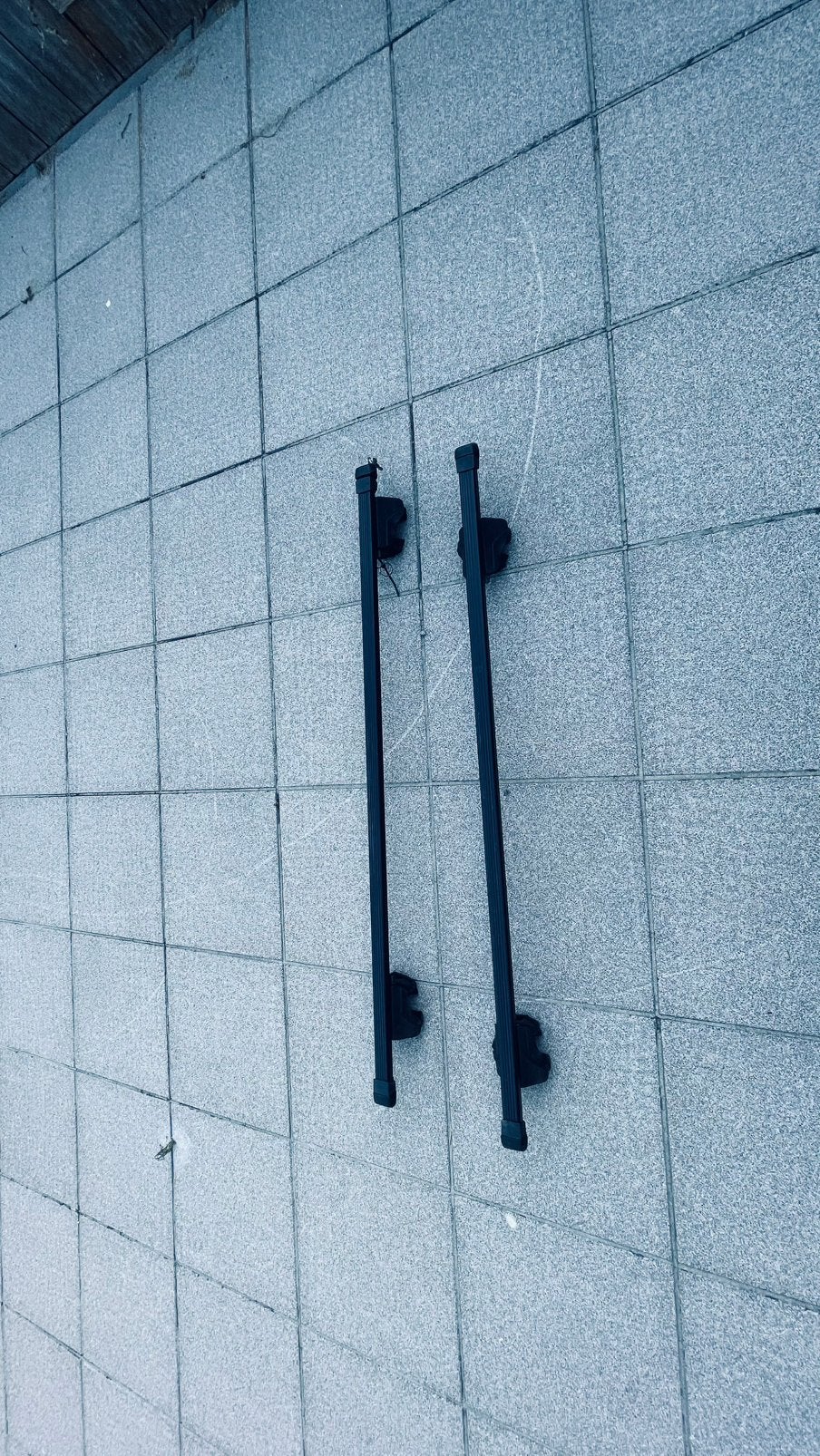 Barres de toit Thule avec clés — Bon état 120 cm/124 cm), Autos : Divers, Porte-bagages, Enlèvement, Comme neuf