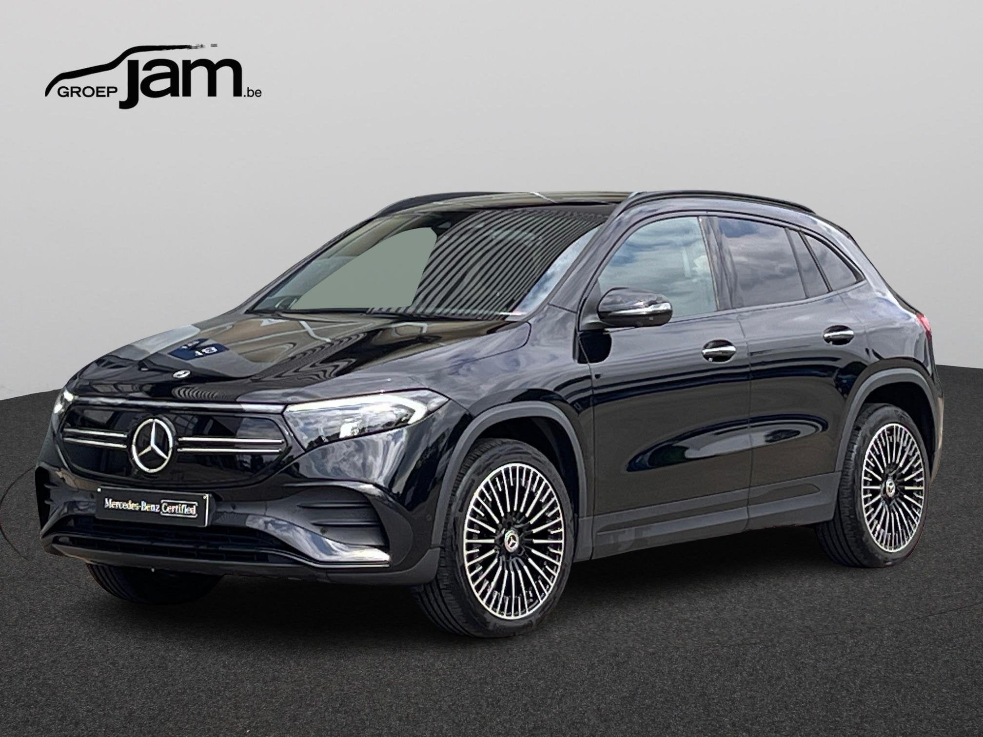 Mercedes-Benz EQA 300 4MATIC AMG Line, Auto's, Automaat, Zwart, Zwart, 5 zetels