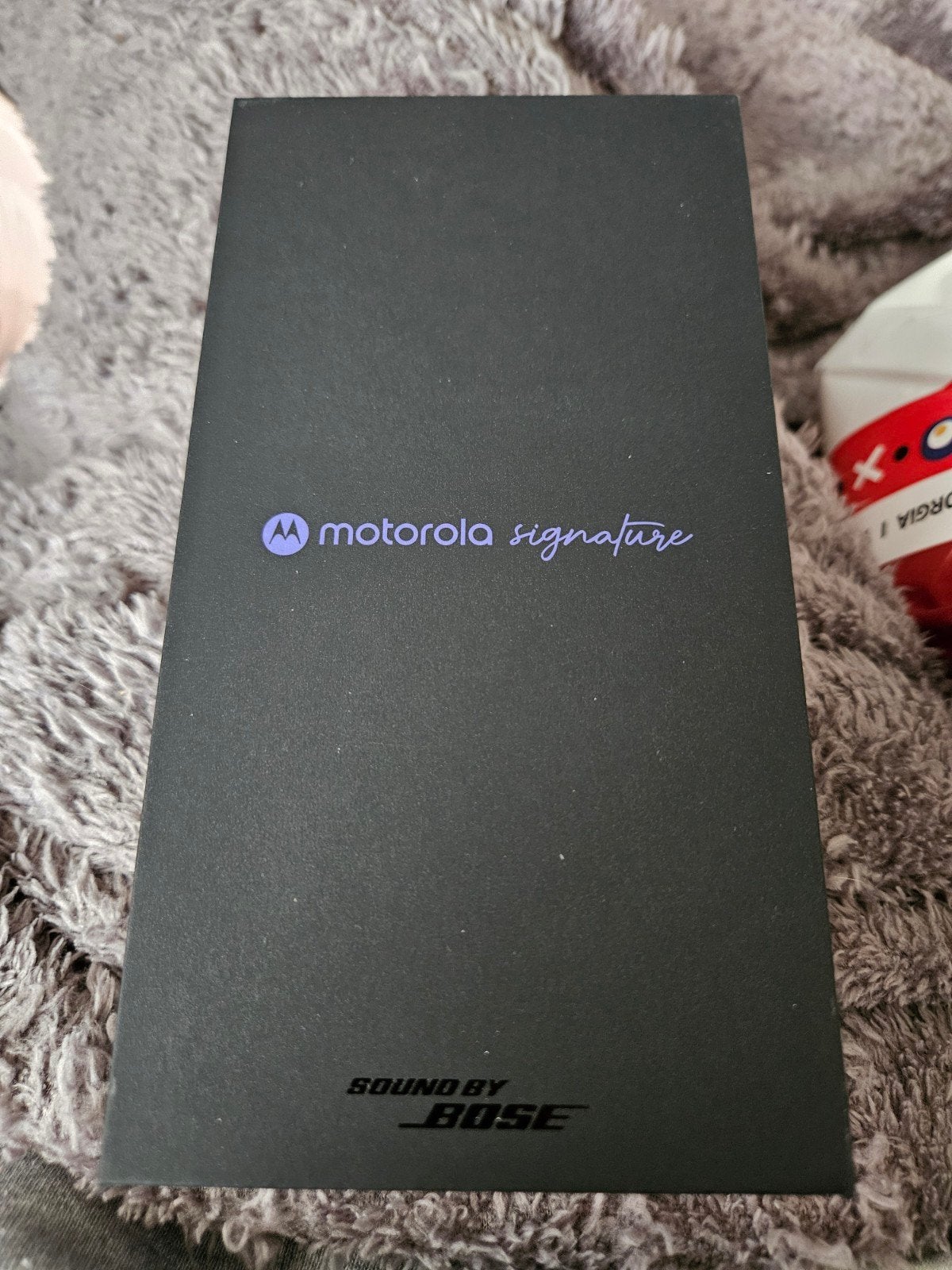 Motorola Signature 5G, 512GB, 16GB, Pantone Carbon, Enlèvement