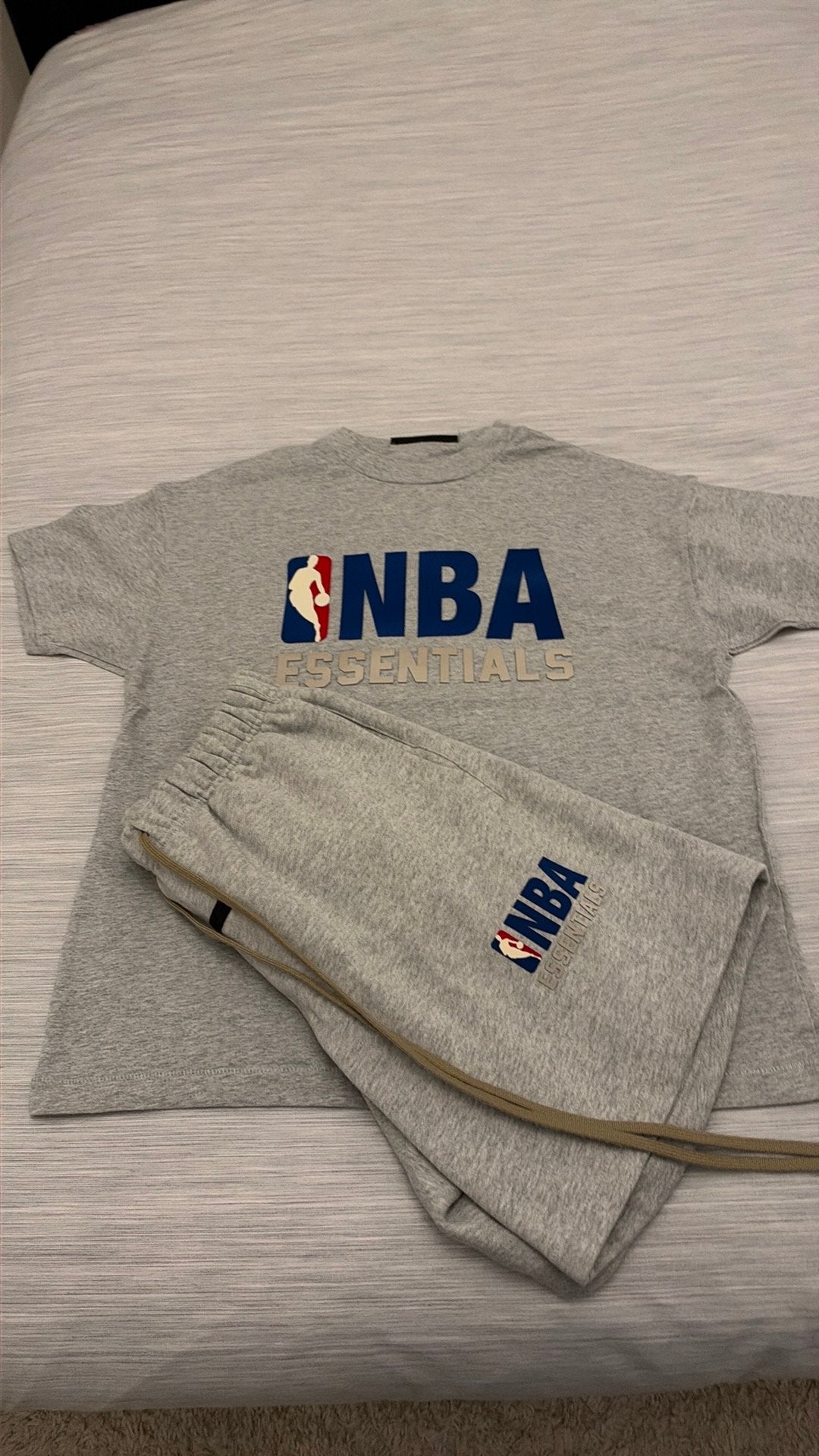 Nba essentials set, Kleding | Heren, Ophalen, Zo goed als nieuw, Maat 46 (S) of kleiner, Grijs