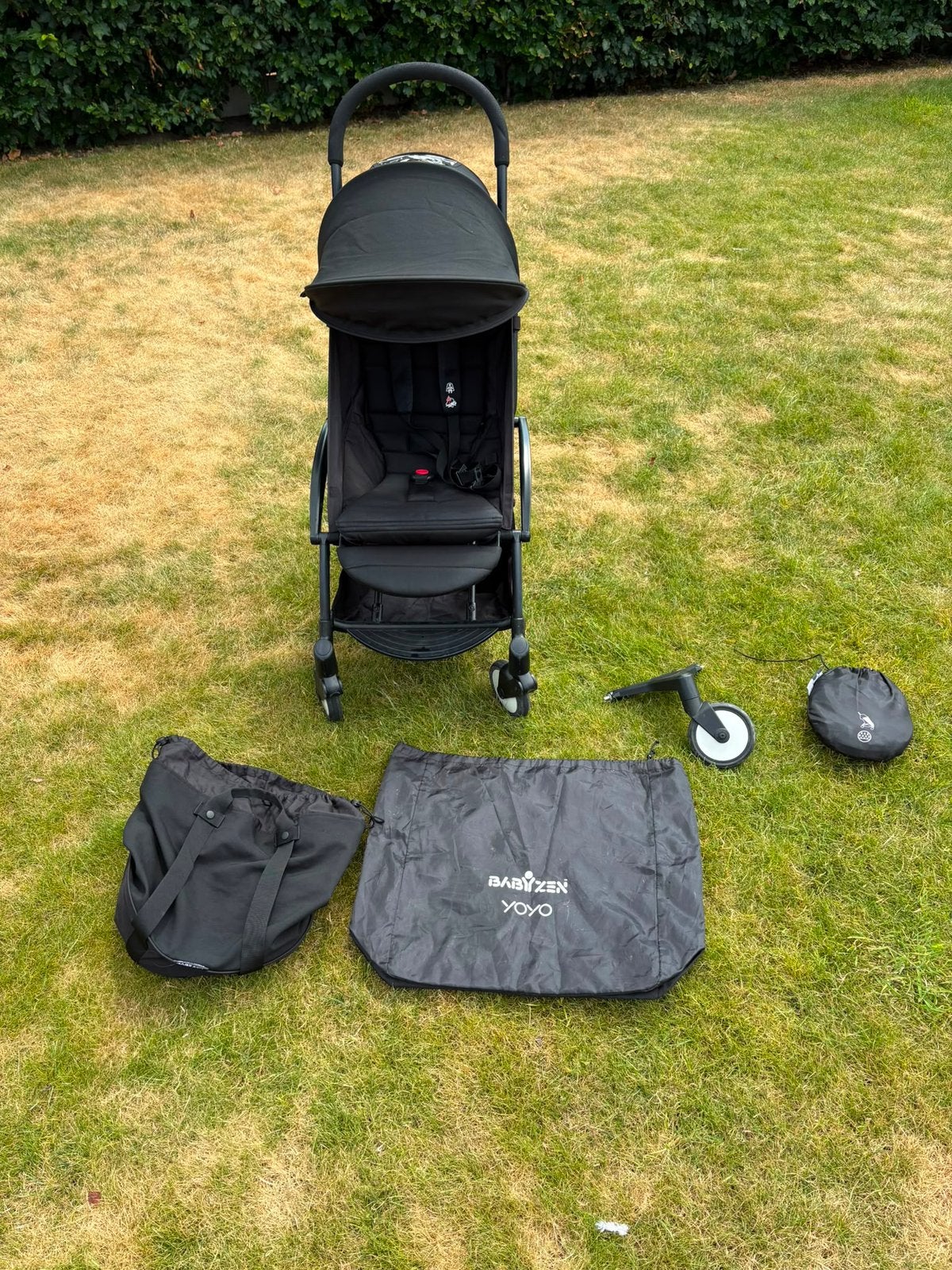 BABYZEN YOYO buggy zwart met accesoires, Kinderen en Baby's, Ophalen, Gebruikt, Regenhoes