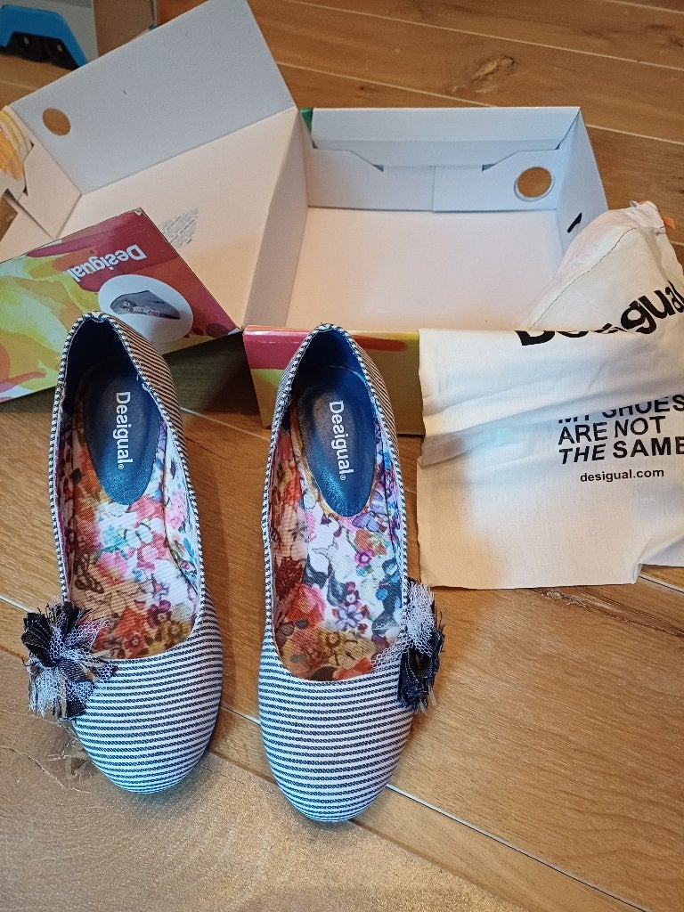 schoenen dames desigual, Blauw, Nieuw, Dansschoenen, Ophalen of Verzenden