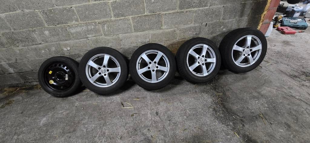 Jantes 5x115 Pneus ok + Secours., Autos : Pièces & Accessoires, Pneus & Jantes, Pneu(s)