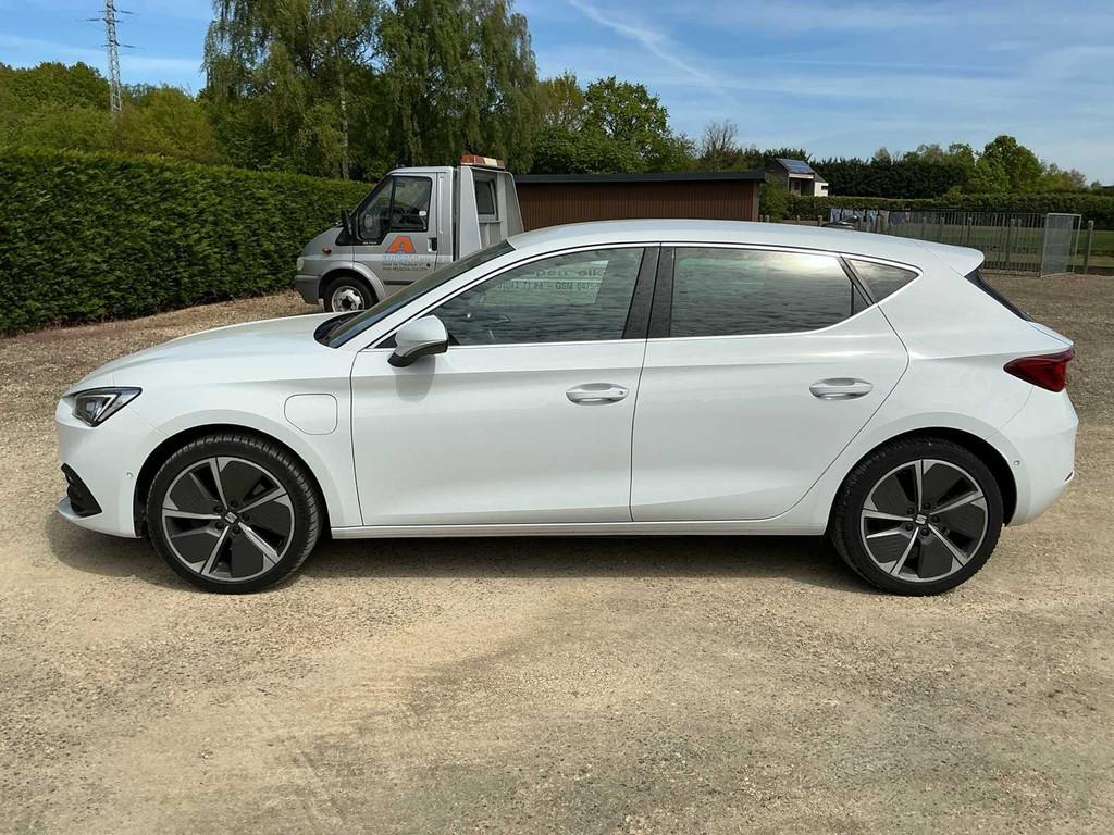 Voiture voyageurs Seat Leon E-hybride 2022, Autos, Achat, Entreprise, Autre carrosserie, Automatique