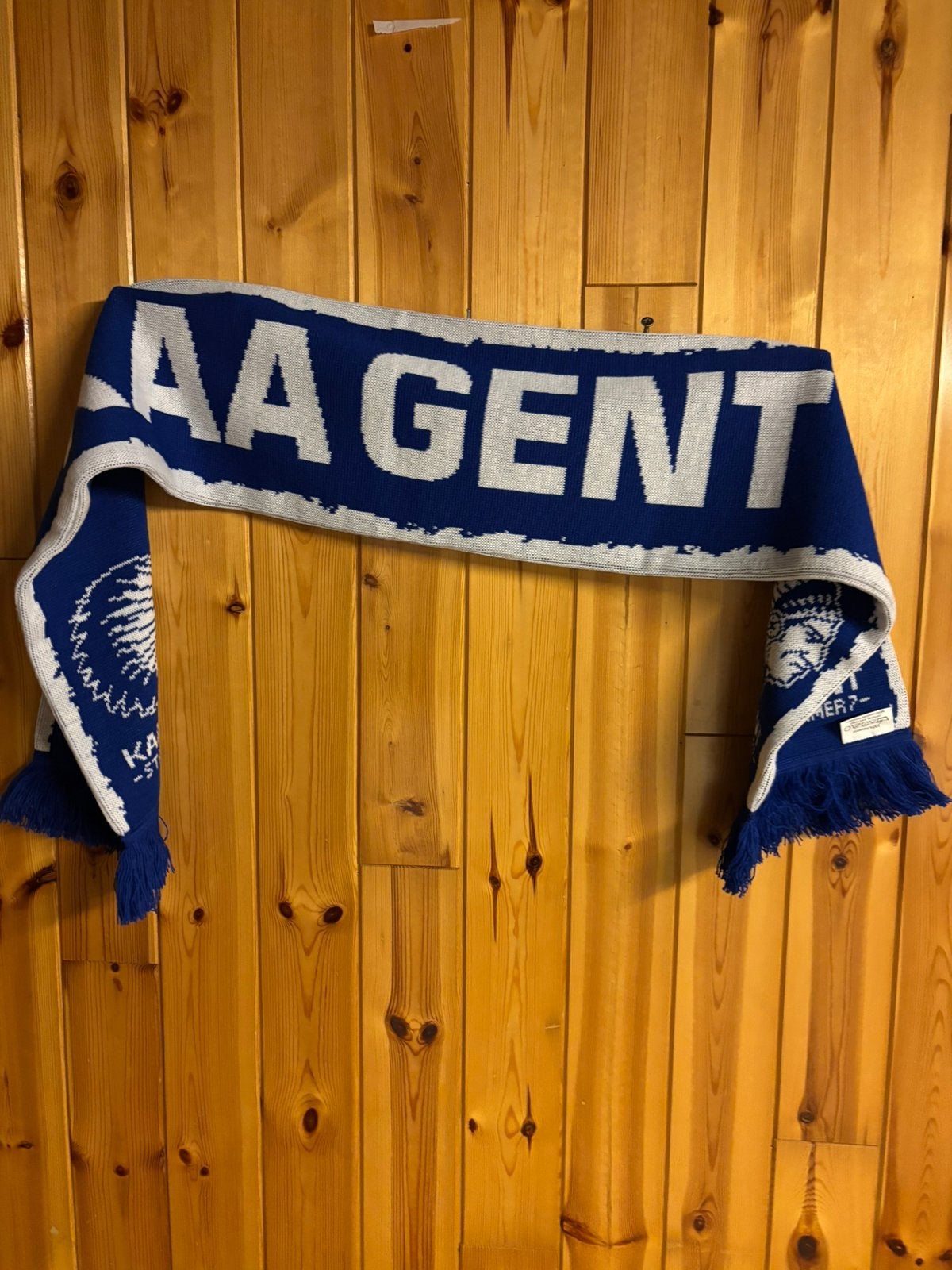 Sjaal AA Gent, Ophalen, Zo goed als nieuw