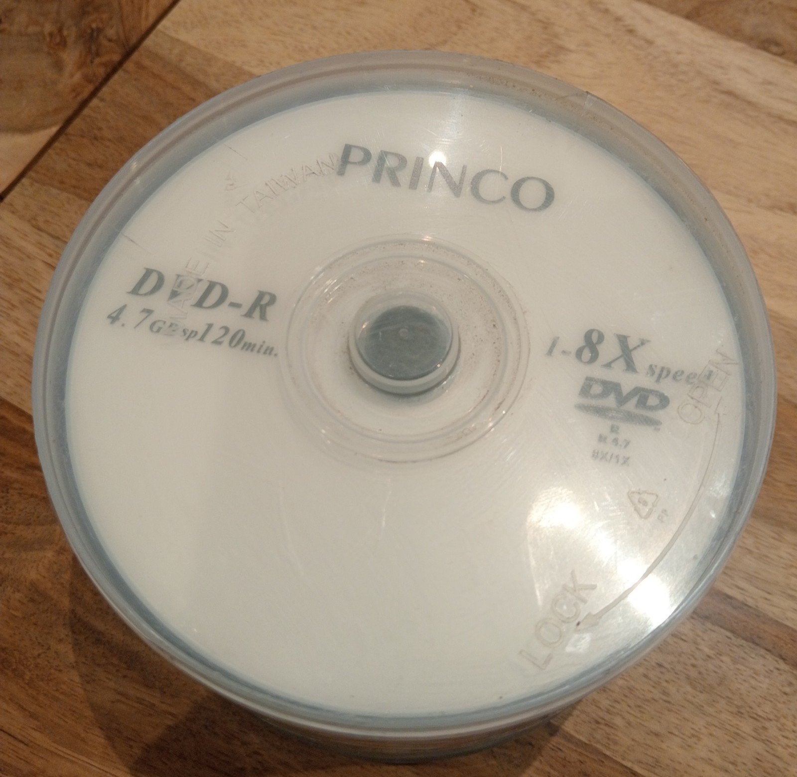 Spindle / Cloche de 50 DVD-R vierges PRINCO 4.7 Go – Neufs, Informatique & Logiciels, Disques enregistrables, Enlèvement ou Envoi