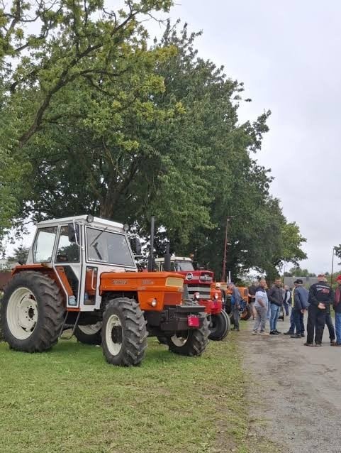 cherche tracteur a vendre de préférence avec cabine, Articles professionnels, Agriculture | Tracteurs, Enlèvement