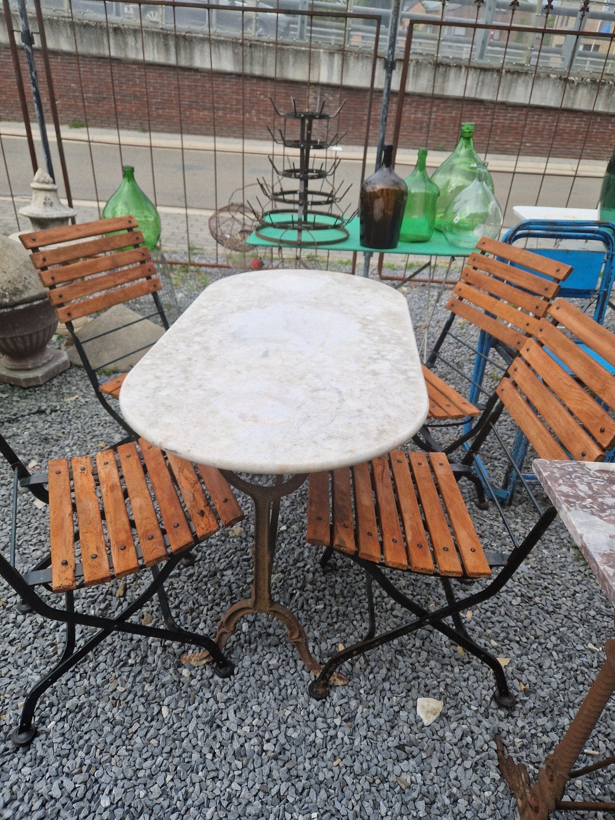 table en fer+marbre avec chaise 4 personnes 120 cm 175€, Jardin & Terrasse, Enlèvement, Chaise