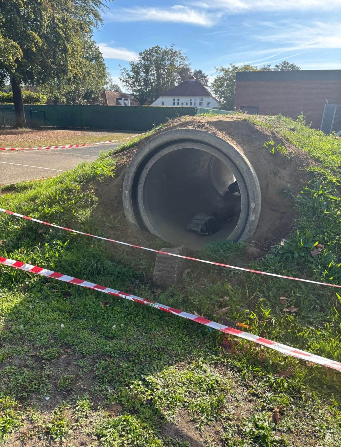 Gratis betonnen buis, Doe-het-zelf en Bouw, Ophalen, Zo goed als nieuw