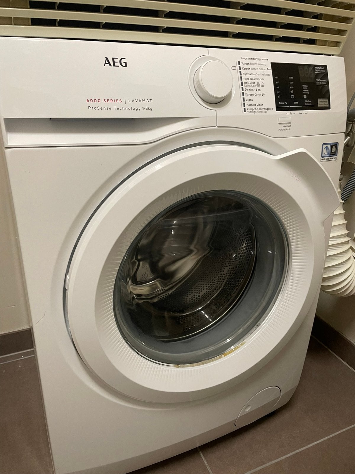 AEG Wasmachine, 8 tot 10 kg, Ophalen, Zo goed als nieuw