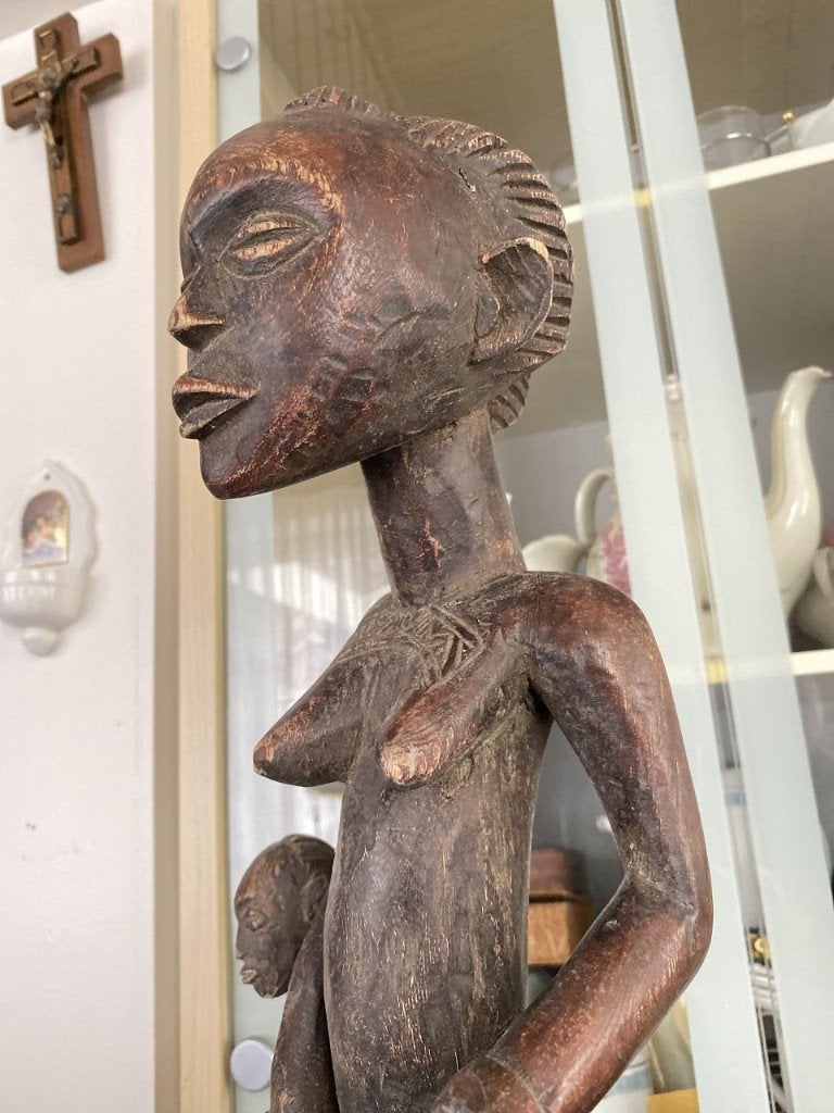 Les Bawlé ou Baoulé sont un peuple Akan de Côte d'Ivoire, Enlèvement ou Envoi