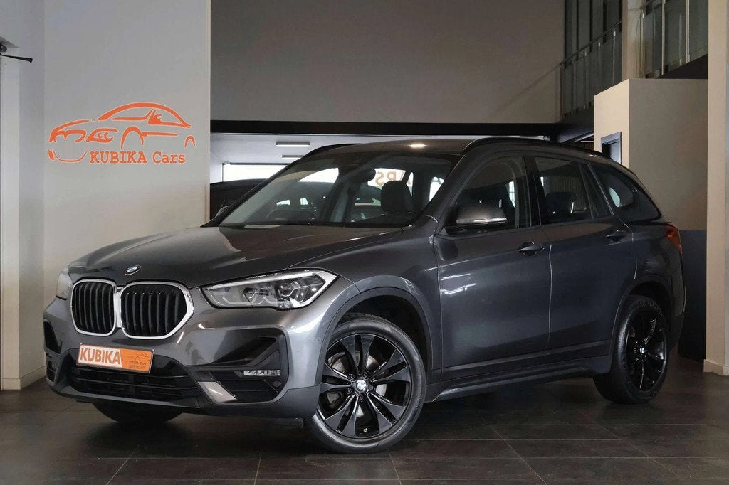 BMW X1 X1 1.5iA sDrive18 LED Camera Navi Cruise Garantie *, Argent ou Gris, Achat, Euro 6, Entreprise