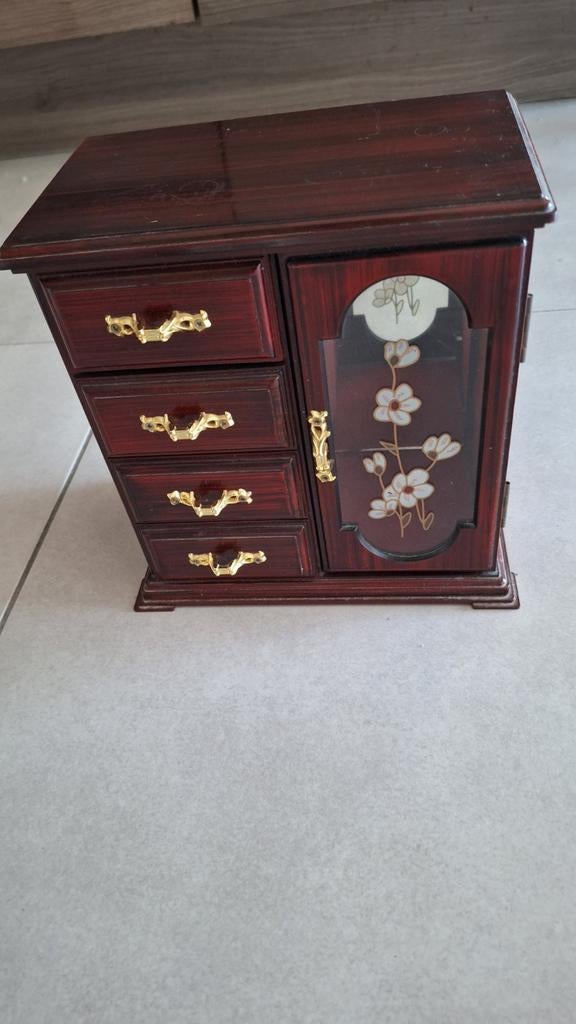 Muziekdoos om juwelen in op te bergen, Antiquités & Art, Antiquités | Meubles | Armoires, Enlèvement ou Envoi