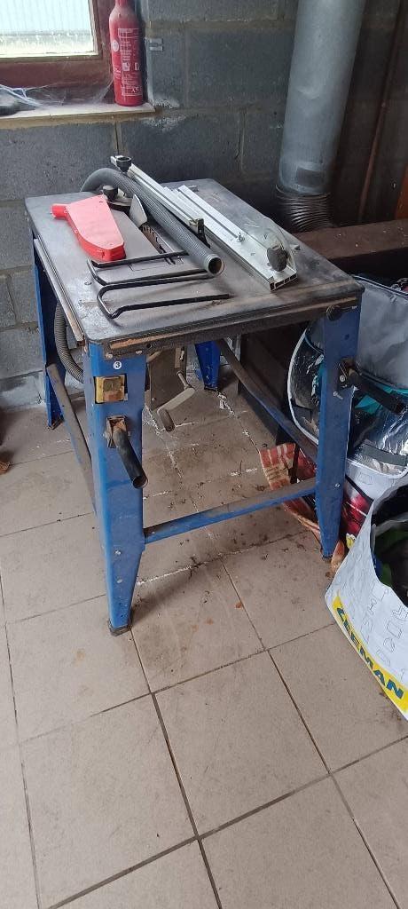 Scie circulaire, 600 à 1200 watts, 30 à 70 mm, Enlèvement, Utilisé