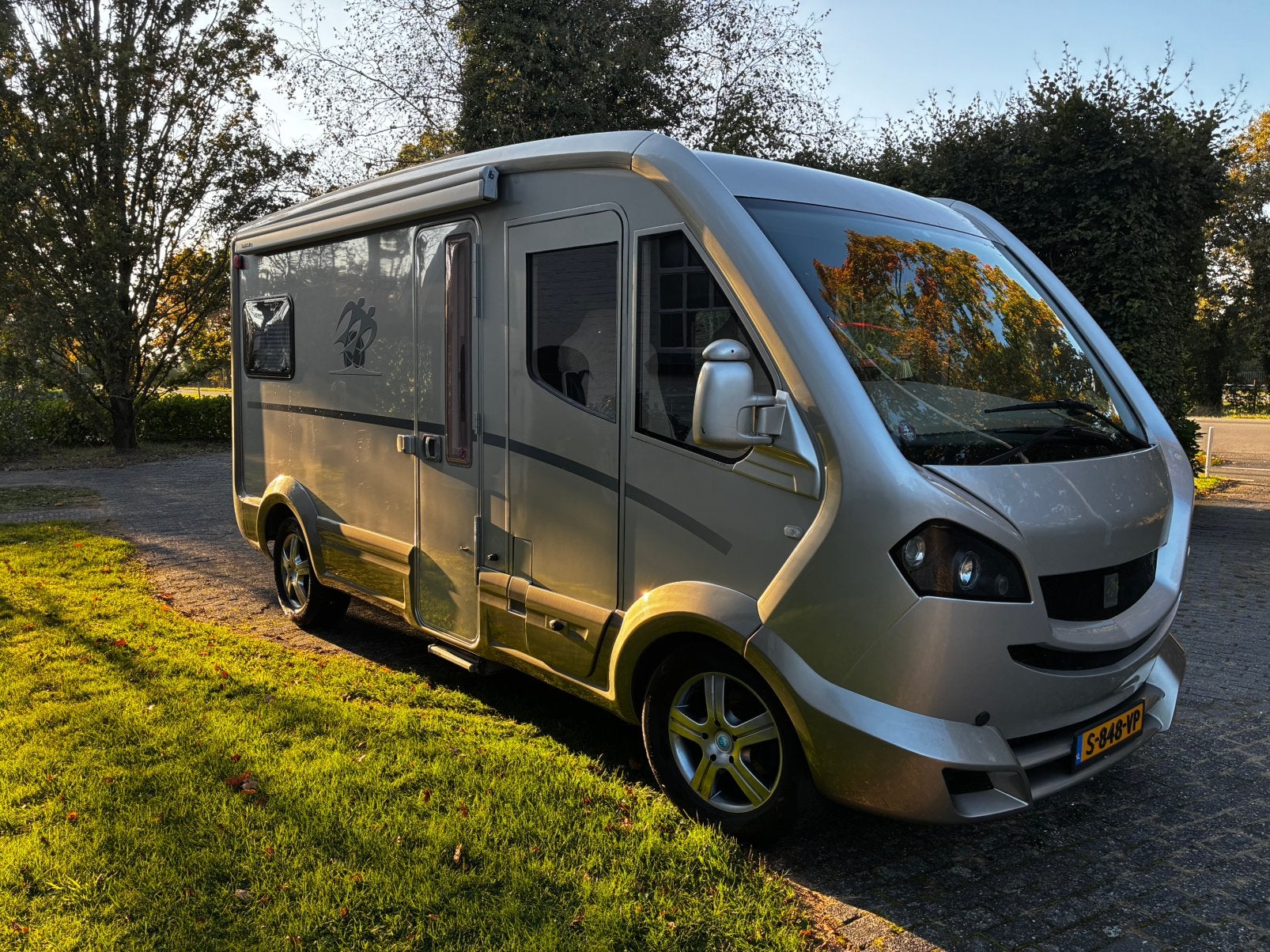 Knaus R09 camper intergraal 2,5D AUT C- liner, Caravans en Kamperen, Automaat, Diesel, Particulier, Elektrische ramen