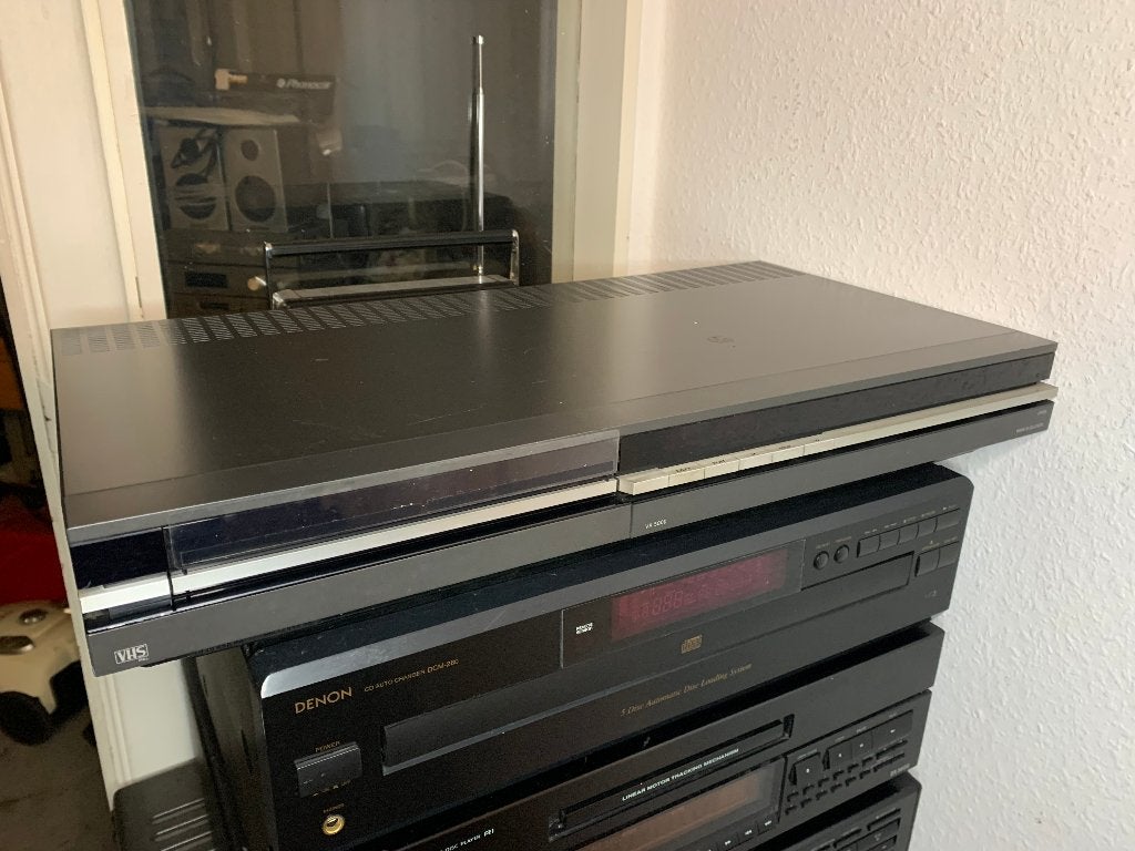 Bang & Olufsen VX 5000, Ophalen, VHS-speler of -recorder