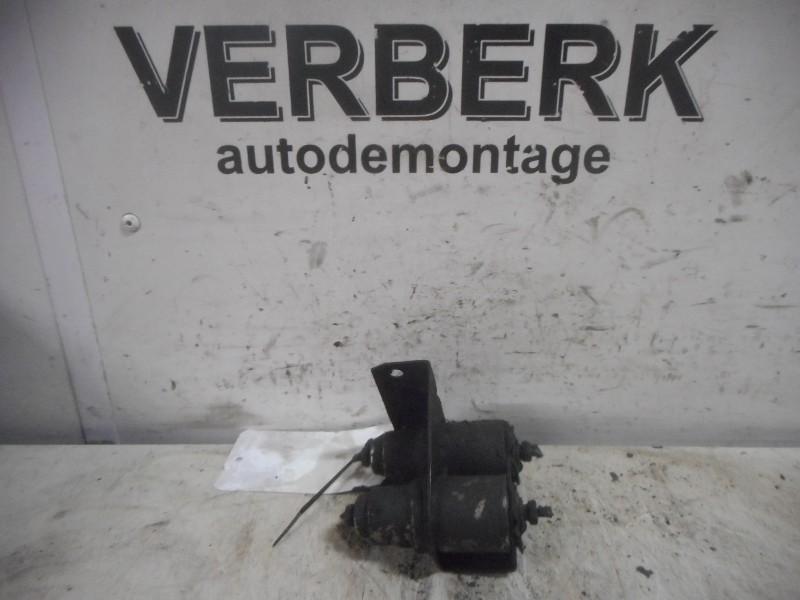 REMDRUKVERDELER Ford Escort 3 (GAA) (01-1980/12-1986), Gebruikt, Ford