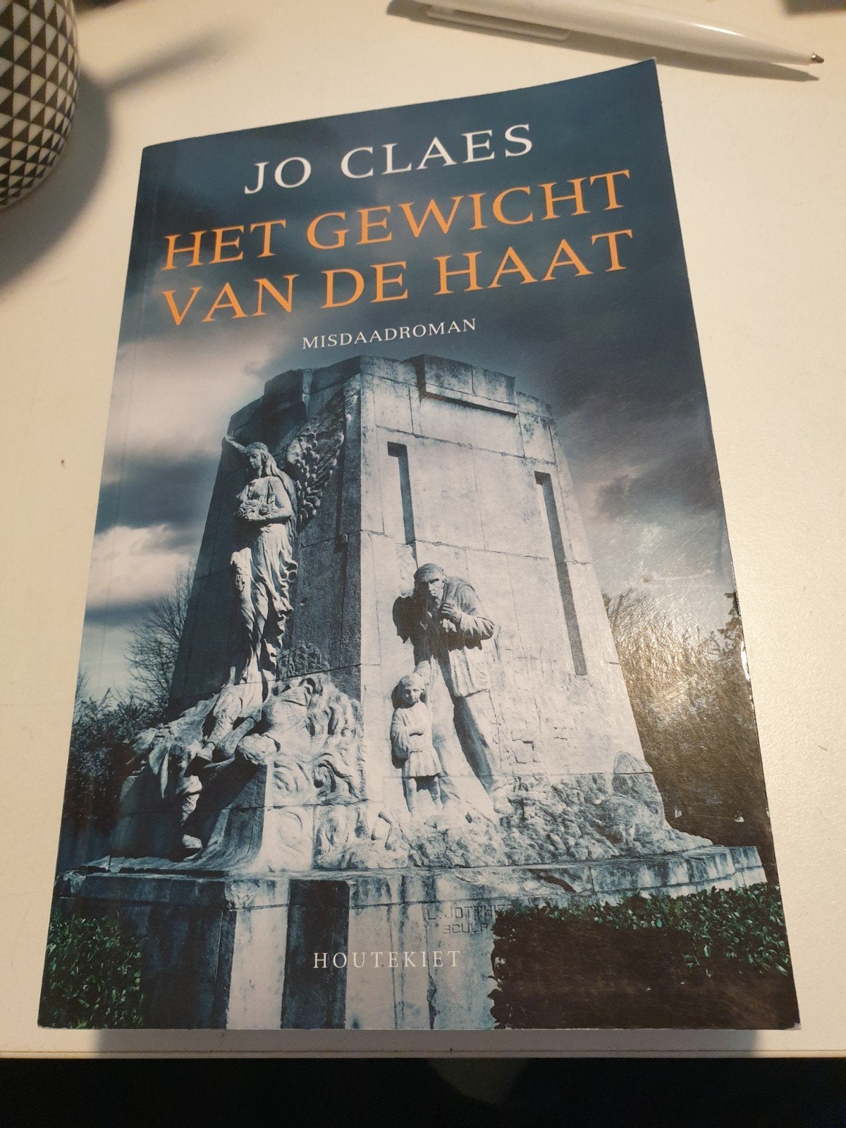 Jo Claes - Het gewicht van de haat, Boeken, Ophalen of Verzenden, Zo goed als nieuw, Jo Claes
