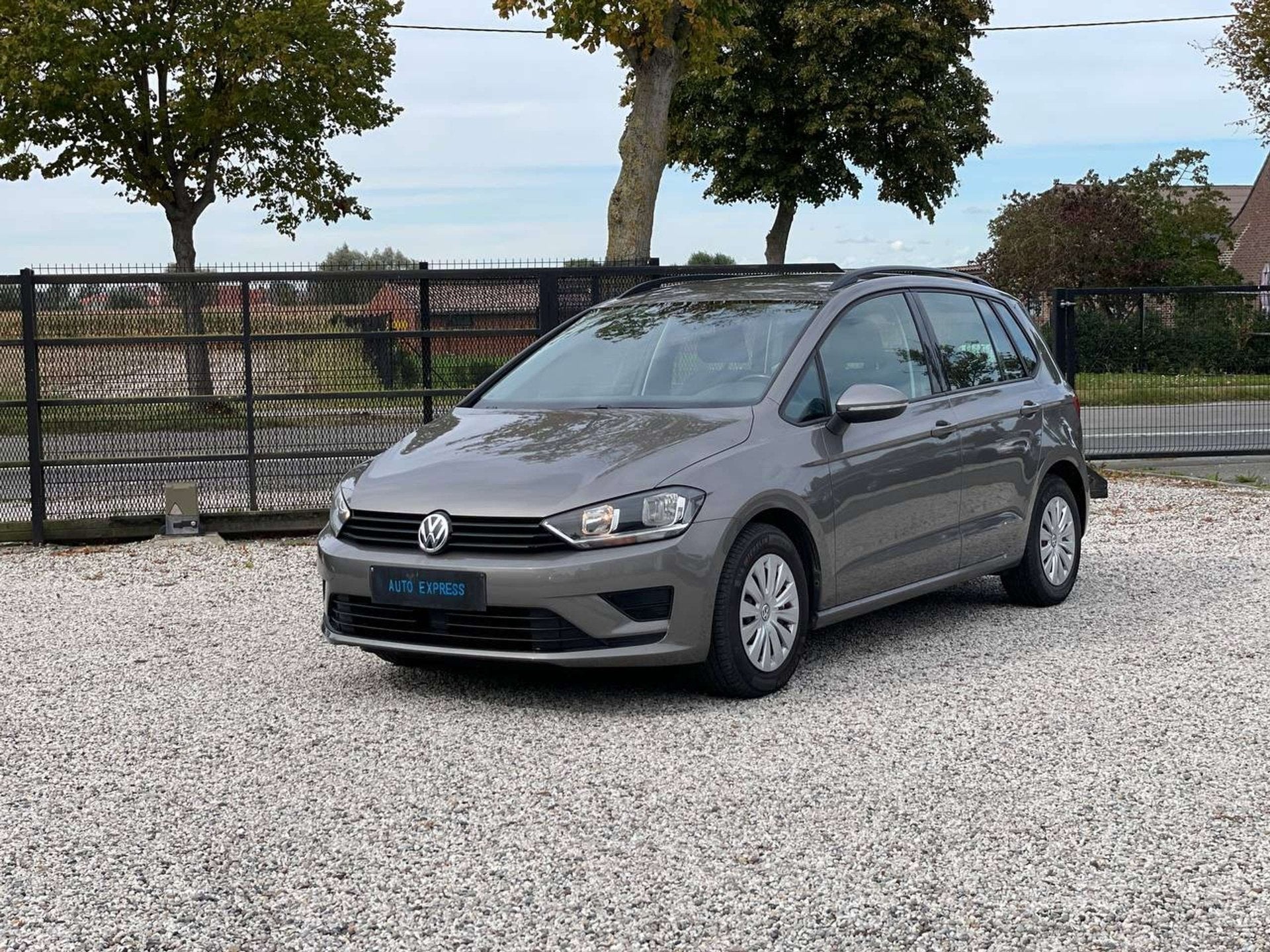 Volkswagen Golf Sportsvan 1.2 TSI Highlin/Benzine/Navi/1Ste, 1197 cm³, Argent ou Gris, Achat, Euro 6