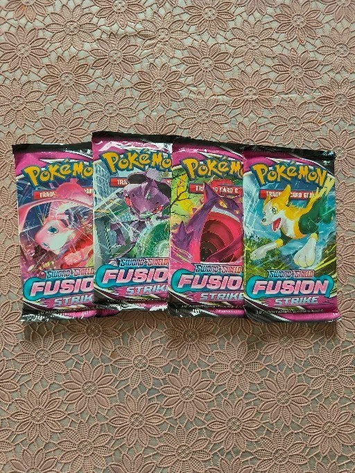 Fusion Strike  Art set, Enlèvement ou Envoi, Neuf, Booster box