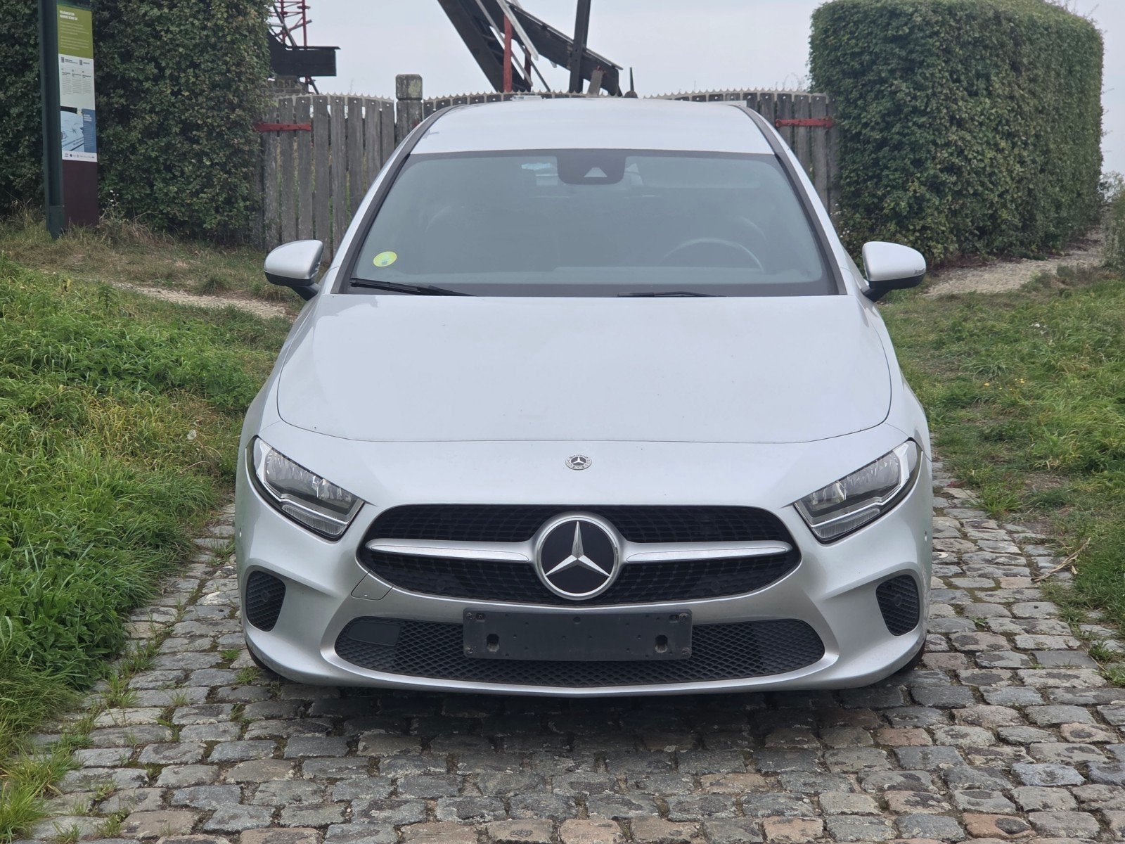mercedes a180d, Auto's, Automaat, Leder en Stof, https://public.car-pass.be/vhr/d804888f-a5ba-43da-ad8b-c7b40b405ec8, Zilver of Grijs